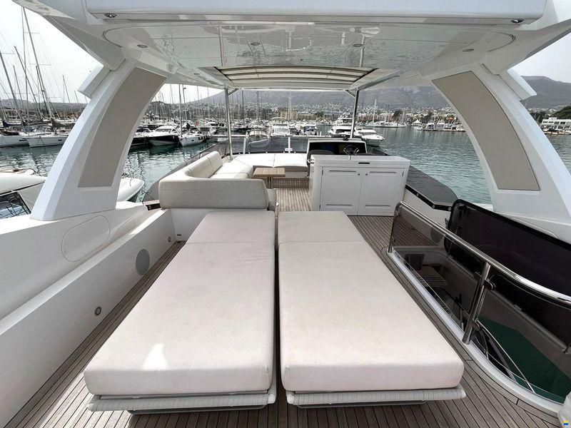 Sunseeker Manhattan 68