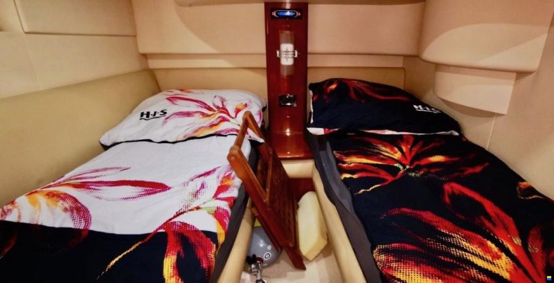 Azimut 42
