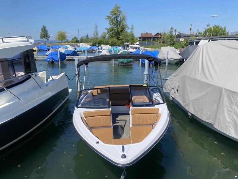 Glastron GT 185