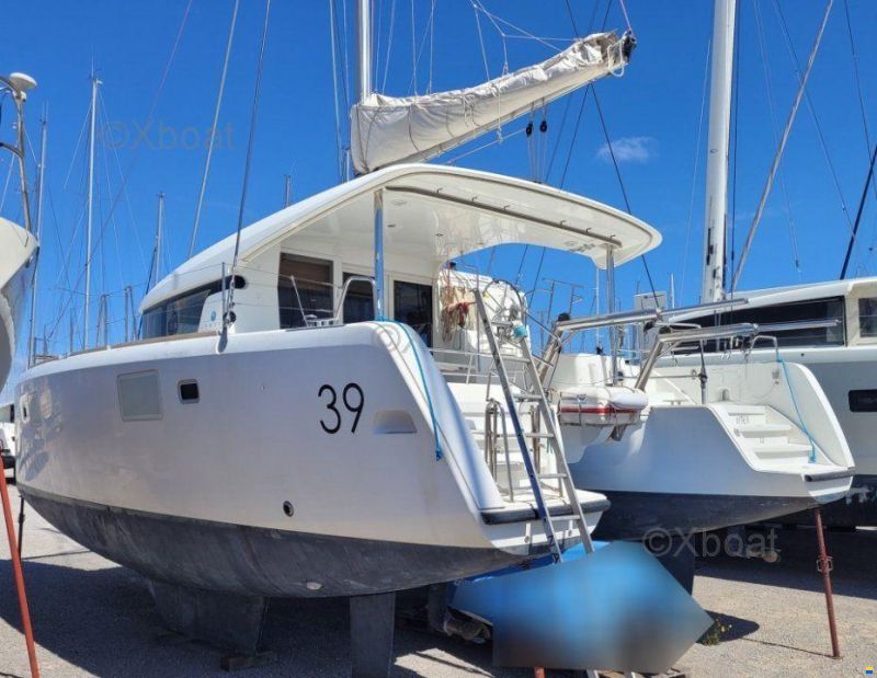 Lagoon 39