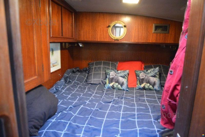 Hatteras 46