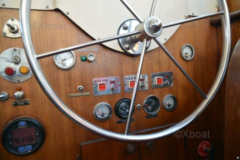 Hatteras 46