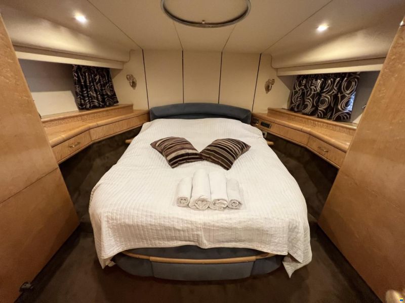 Fairline Squadron 62
