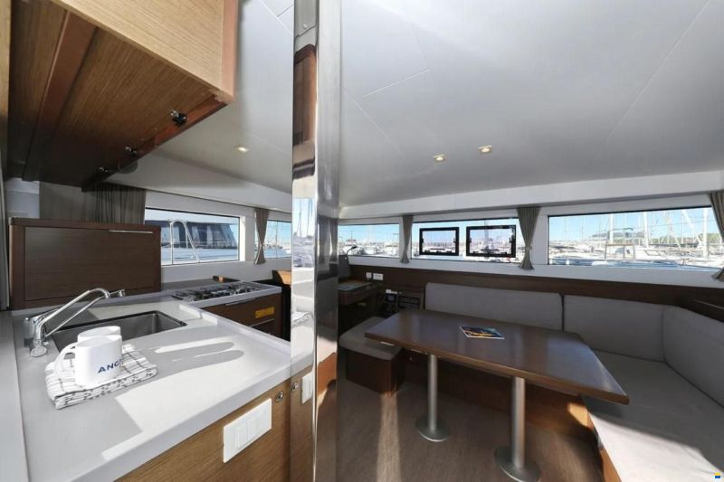 Lagoon 40