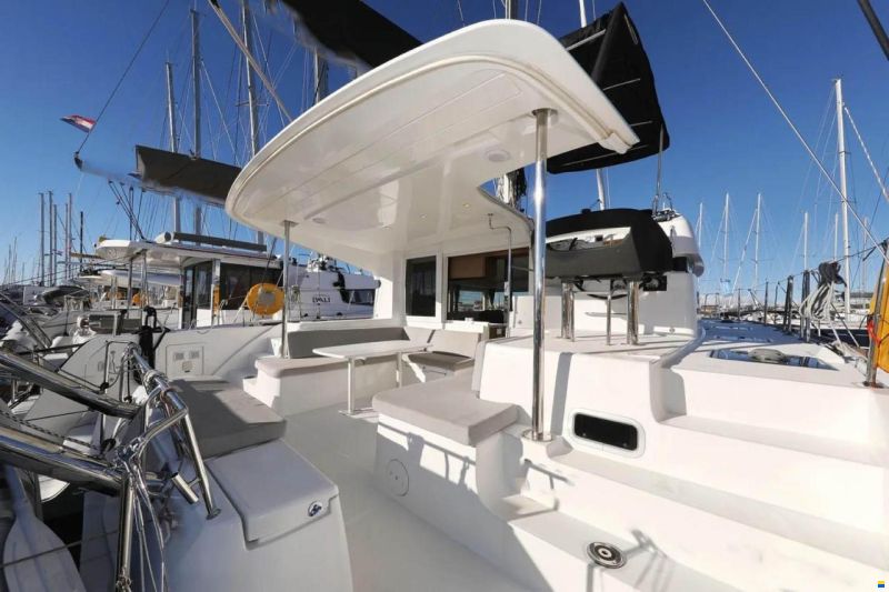 Lagoon 40