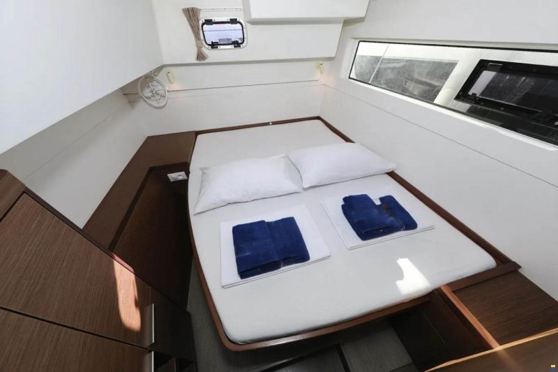 Lagoon 40