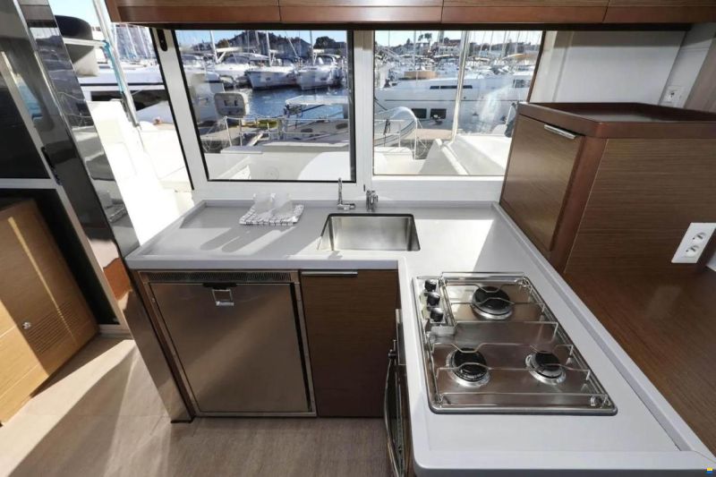 Lagoon 40