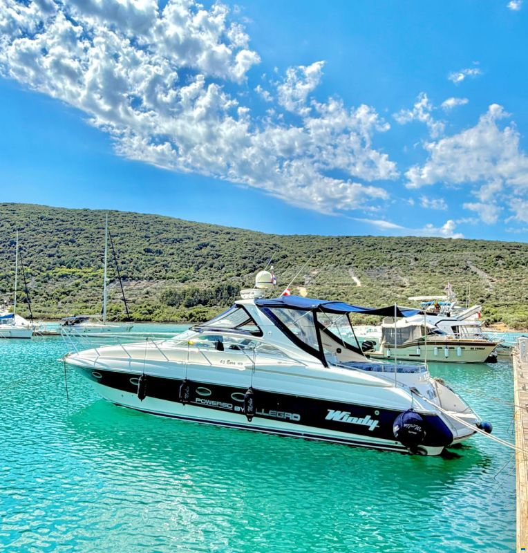 Windy 40 Bora