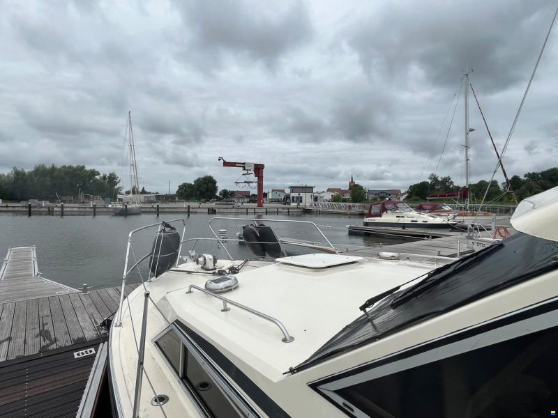 Fairline Sedan 32 Fly