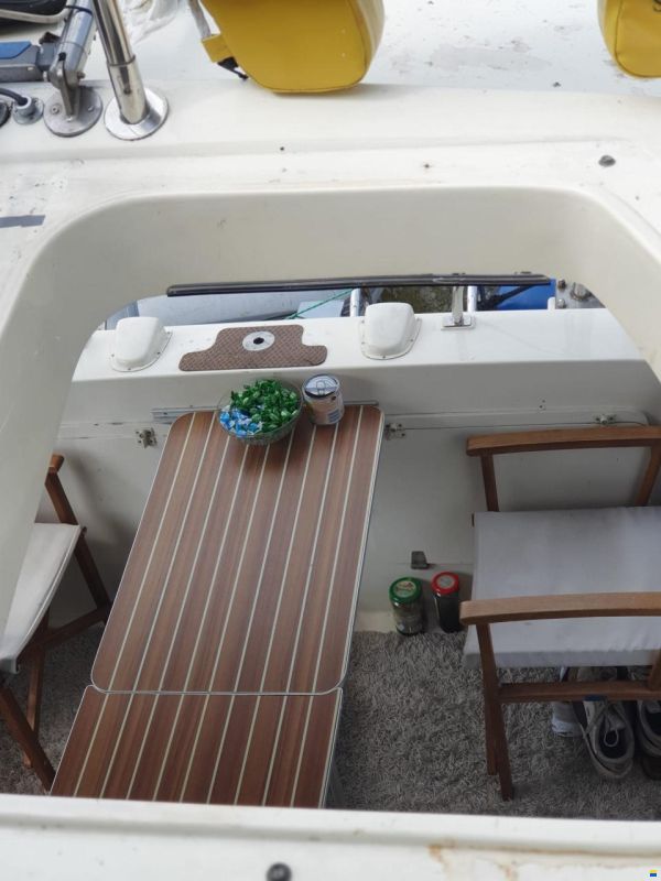 Fairline Sedan 32 Fly
