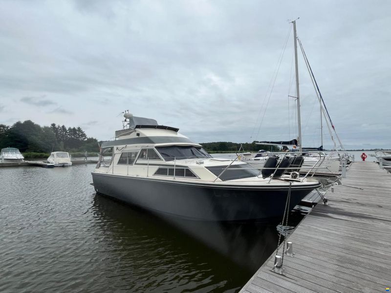 Fairline Sedan 32 Fly