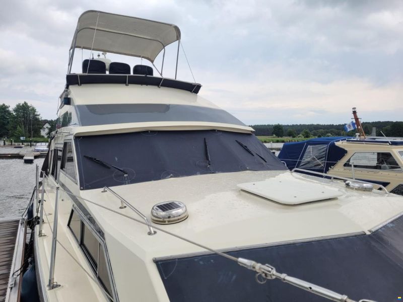 Fairline Sedan 32 Fly