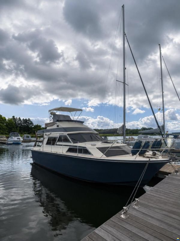 Fairline Sedan 32 Fly