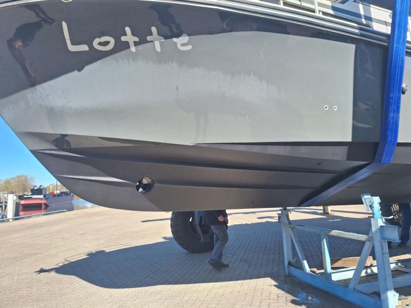 Fairline Sedan 32 Fly