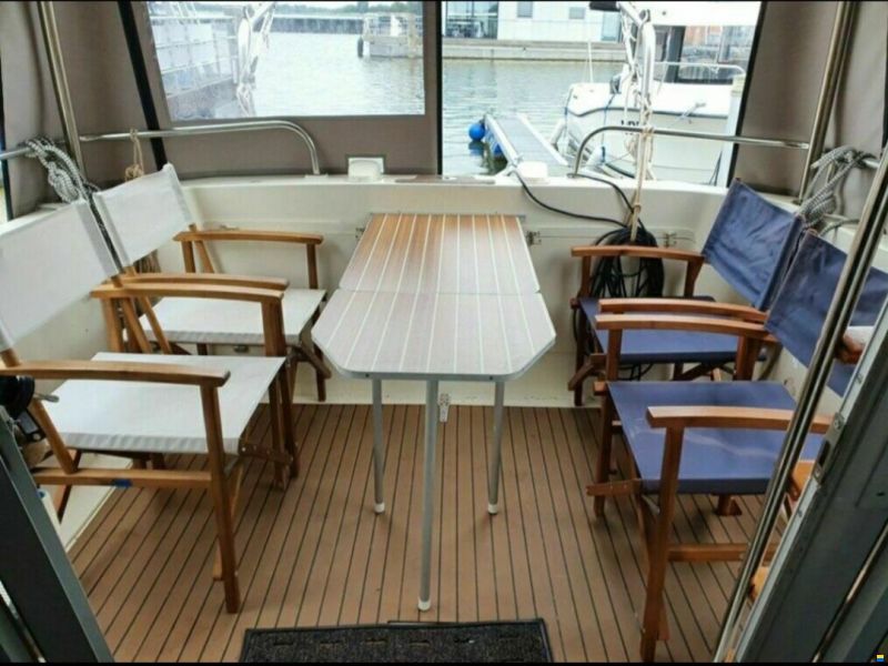 Fairline Sedan 32 Fly