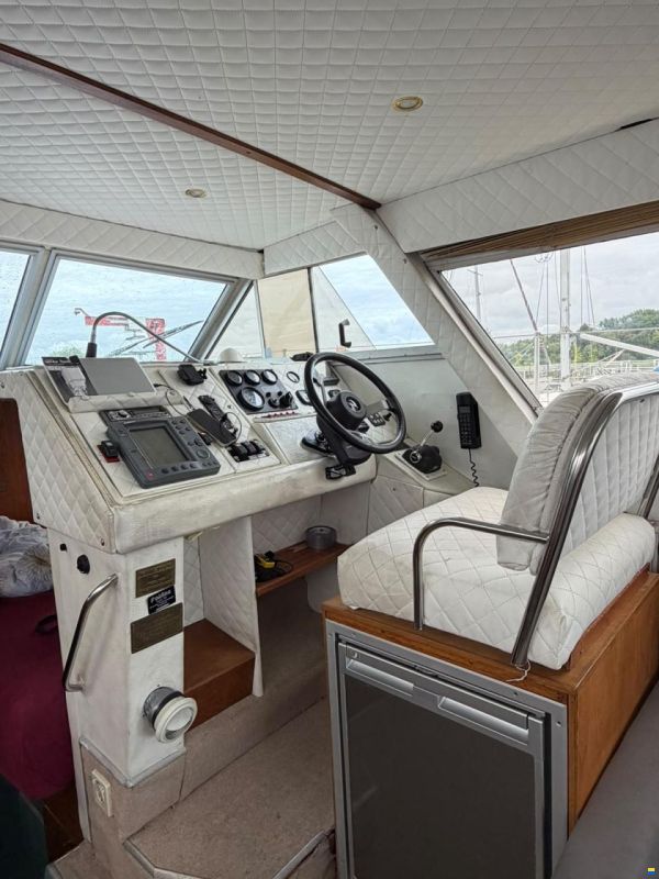Fairline Sedan 32 Fly