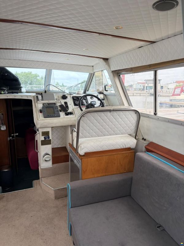 Fairline Sedan 32 Fly