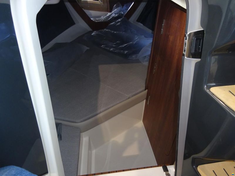 Quicksilver Activ 755 Cruiser