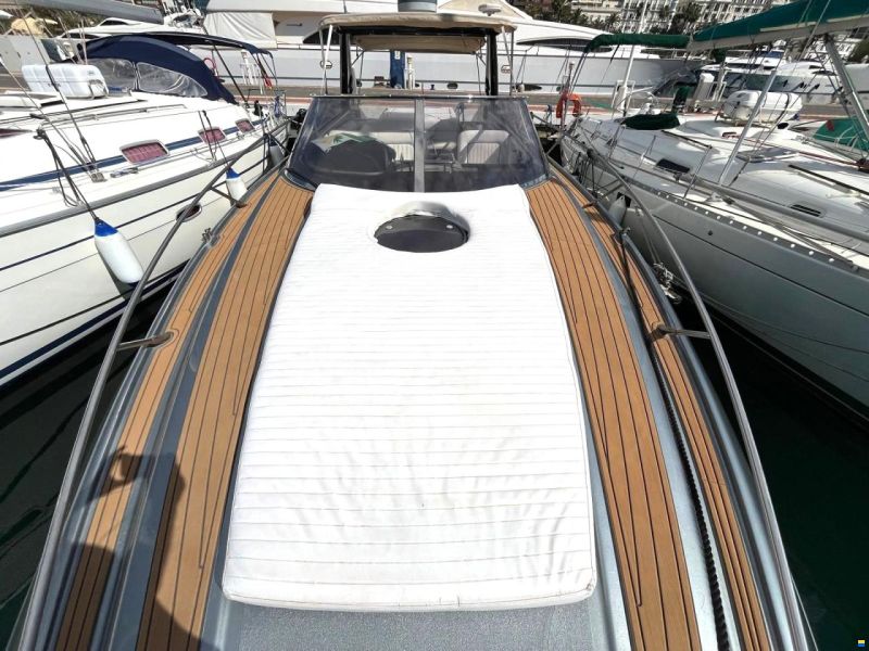 Sunseeker Comanche 40