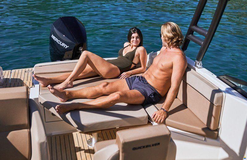 Quicksilver ACTIV 675 BOWRIDER