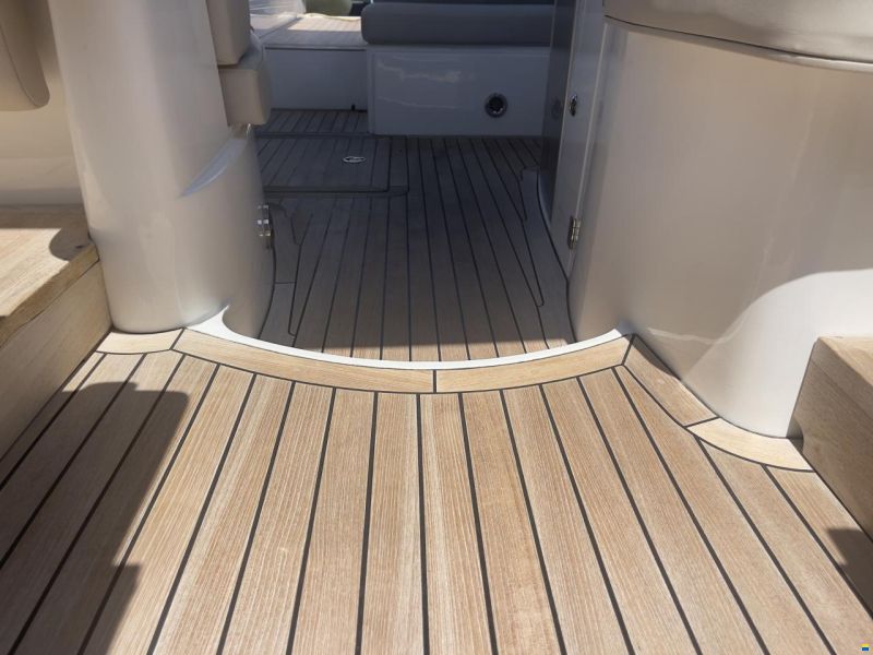 Sunseeker Superhawk 43
