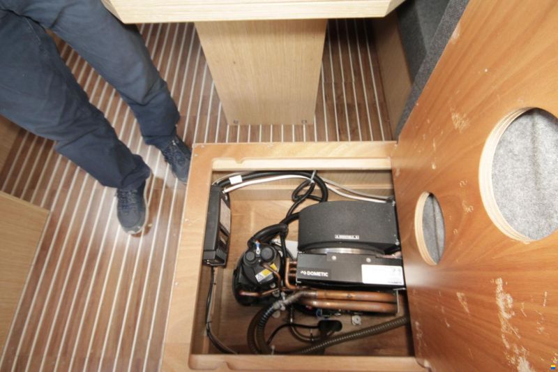 Bavaria C42