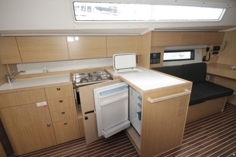 Bavaria C42