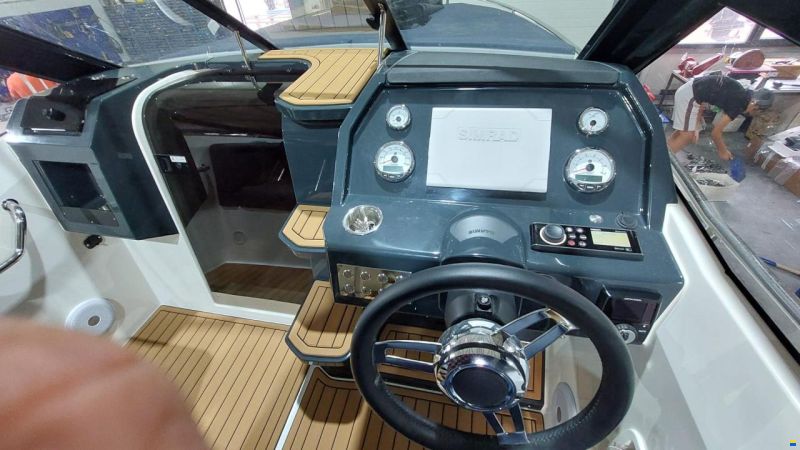Parker 630 Daycruiser
