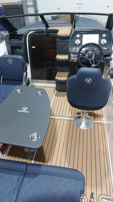 Parker 630 Daycruiser