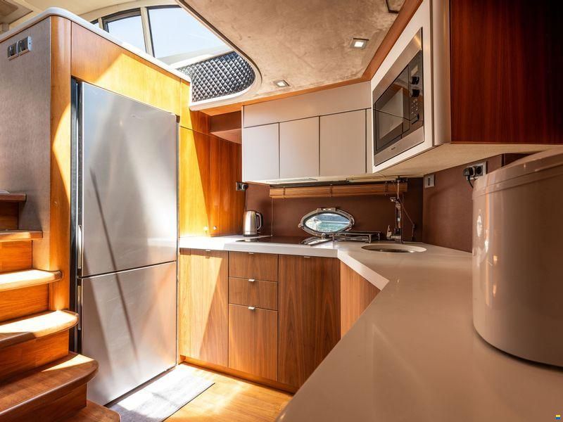 Sunseeker Predator 72