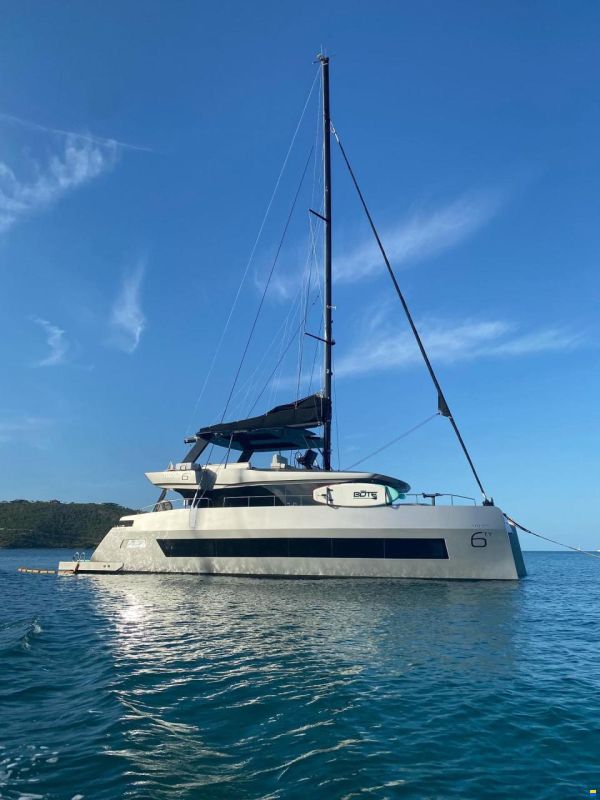 Moon Yacht 60 Sail image