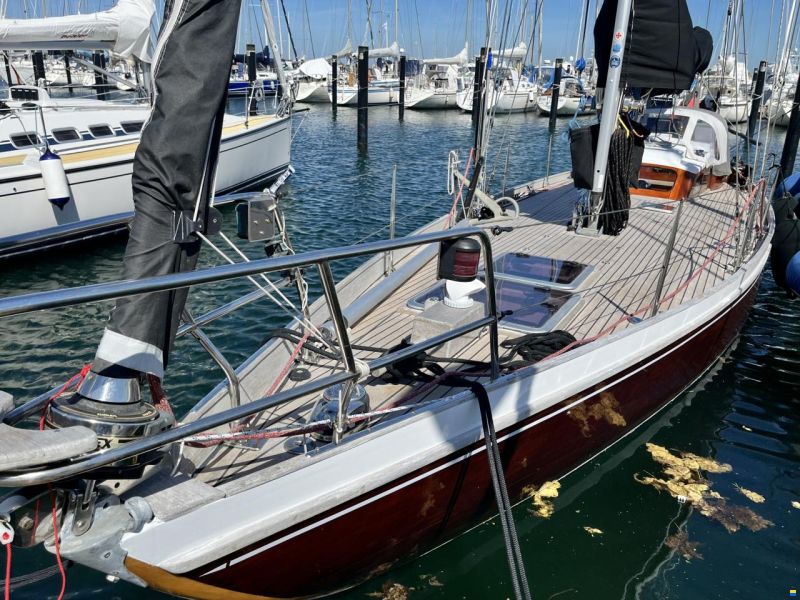 12m Mahagoni Segelyacht