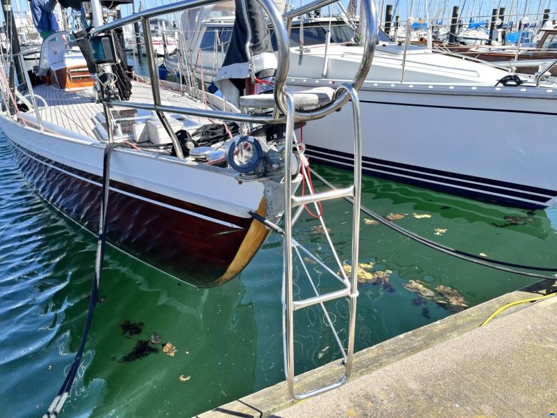 12m Mahagoni Segelyacht