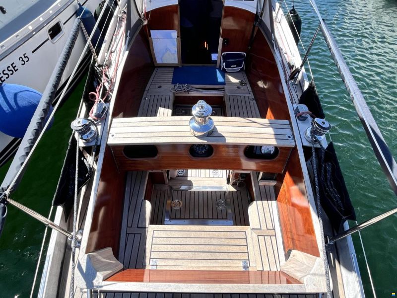 12m Mahagoni Segelyacht