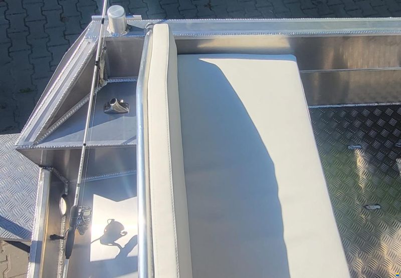 AluShip 550 Tyfoon