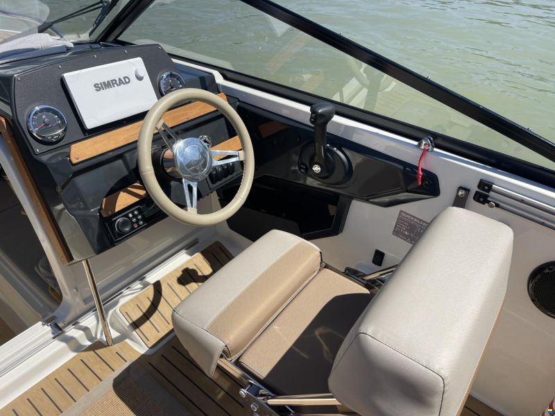 Quicksilver 605 Active Cruiser