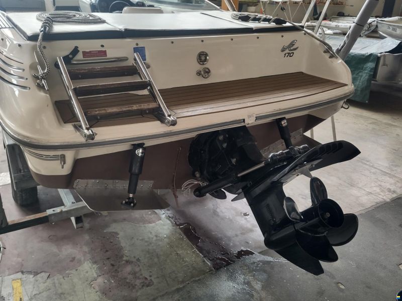 Sea Ray 170 CB