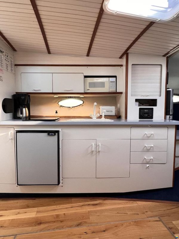 Larson 310 Cabrio