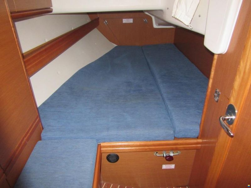 Bavaria 38 cruiser