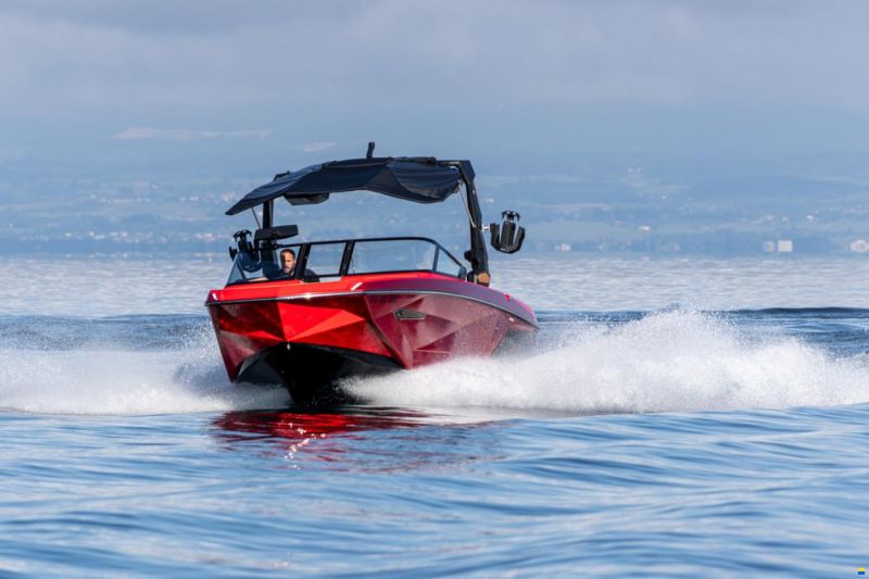 Nautique G23