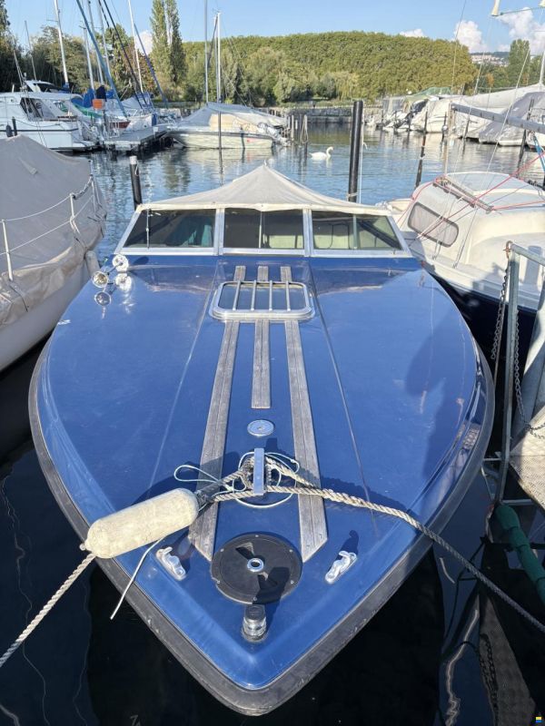 Schweizer Saphir 700 Offshore