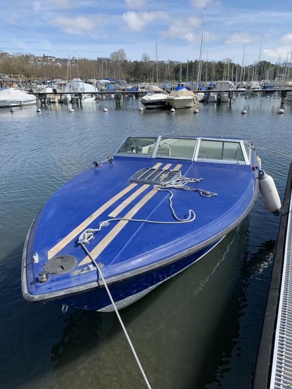 Schweizer Saphir 700 Offshore