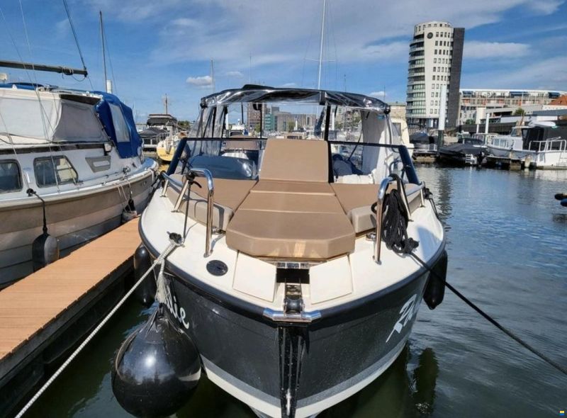 Quicksilver 675 Activ Cruiser Mercury F2