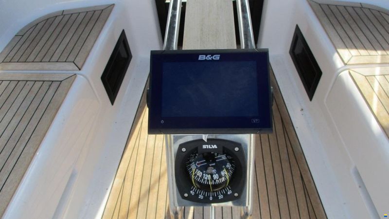 Hanse 348