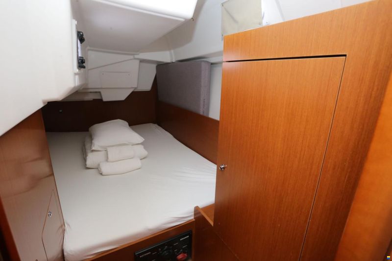 Beneteau Oceanis 35