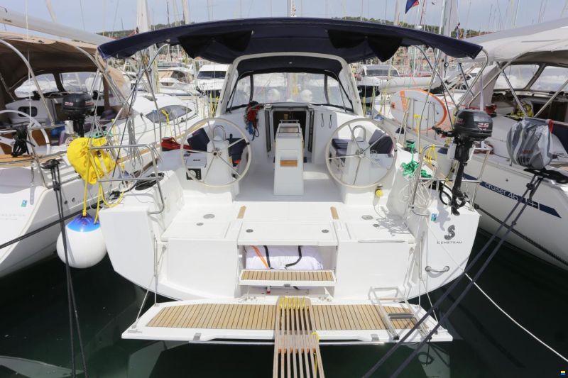 Beneteau Oceanis 38
