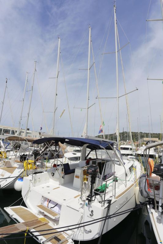 Beneteau Oceanis 38