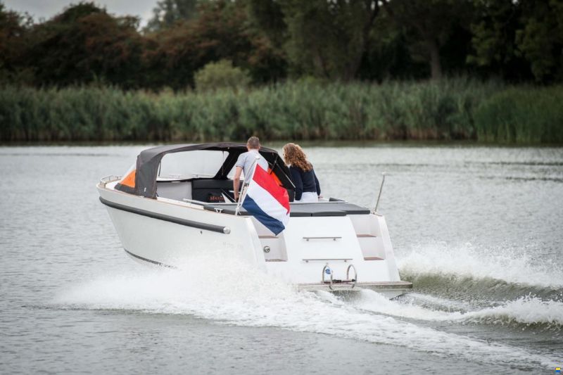 Maxima 730