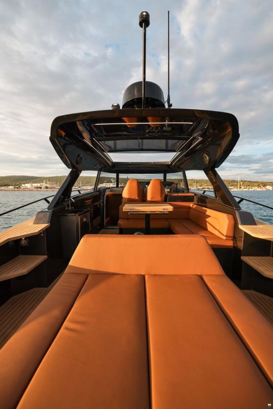 Focus Motor Yacht 3X