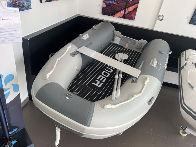 3D Tender Twin Fastcat 280